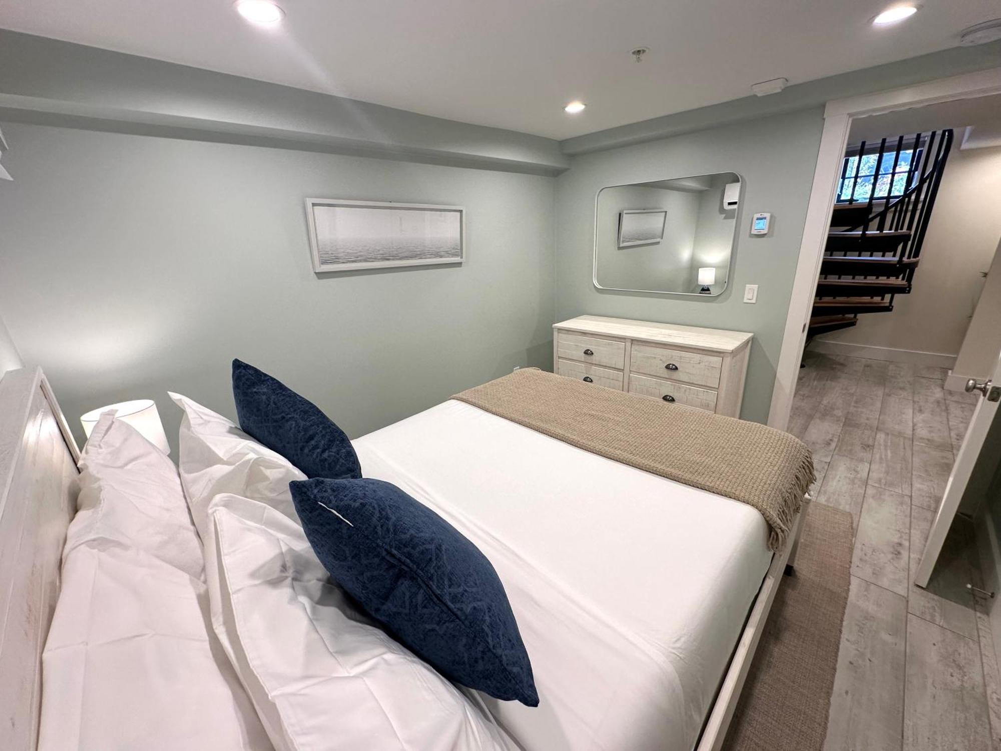 Willa Prime Location! Renovated House! 6 Bed4 Bath Newport Zewnętrze zdjęcie